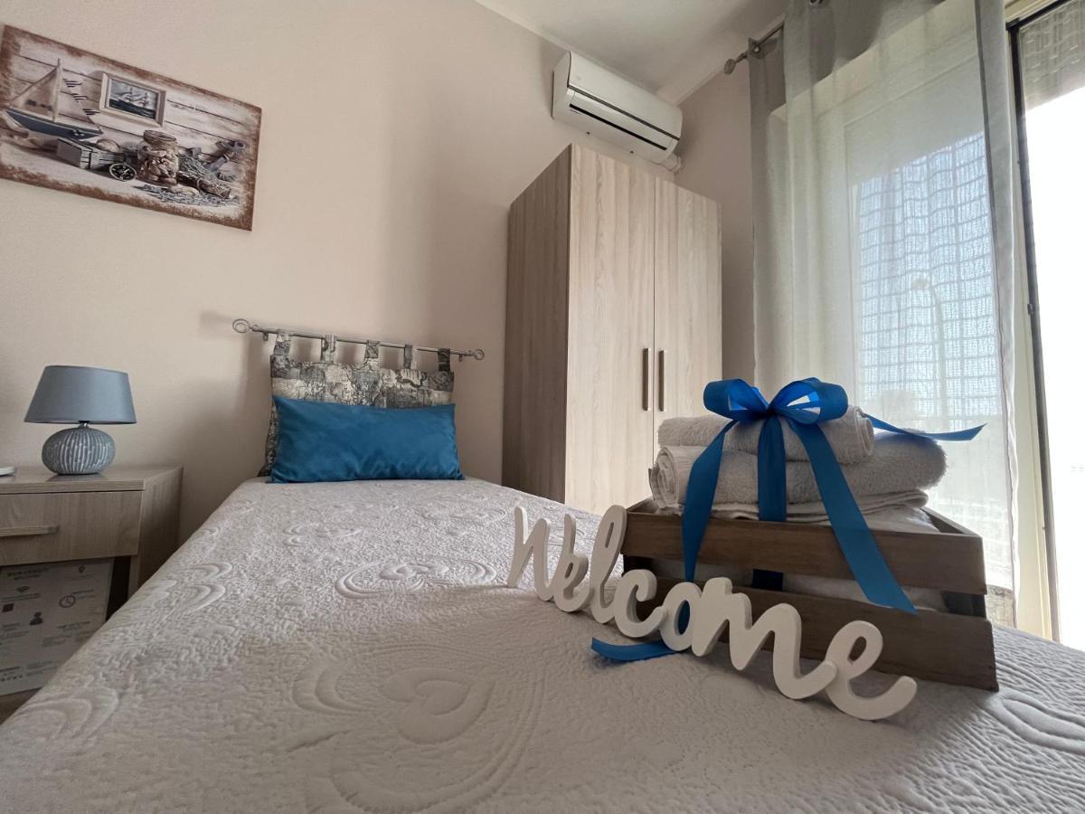 La Casa Di Zia Nini Apartment Villaggio Pirandello Luaran gambar